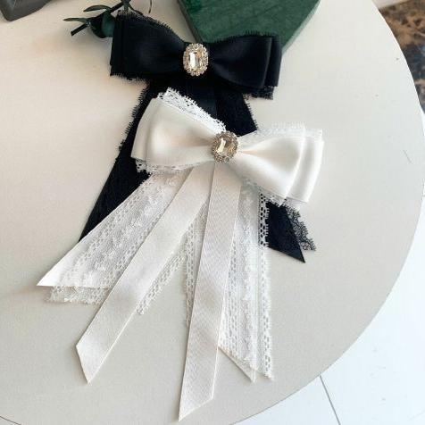 Korean Style Bow Tie Rhinestone Bowknot Academy Brooch Pin Professional Shirt Collar Flower Black and White Lace Pin