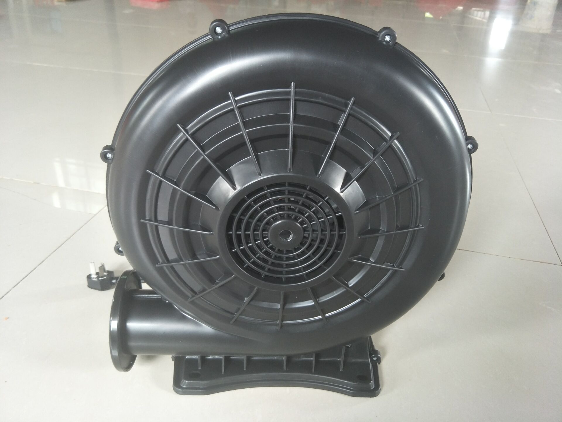 Special ventilator for inflatable arches