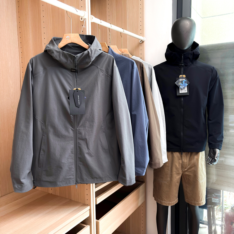 Light Luxury High-End Laminated Outdoor Hooded Jacket for Men, Spring and Autumn, Water-Repellent, Breathable, Stretchy, Double Zipper, Functional Windbreaker