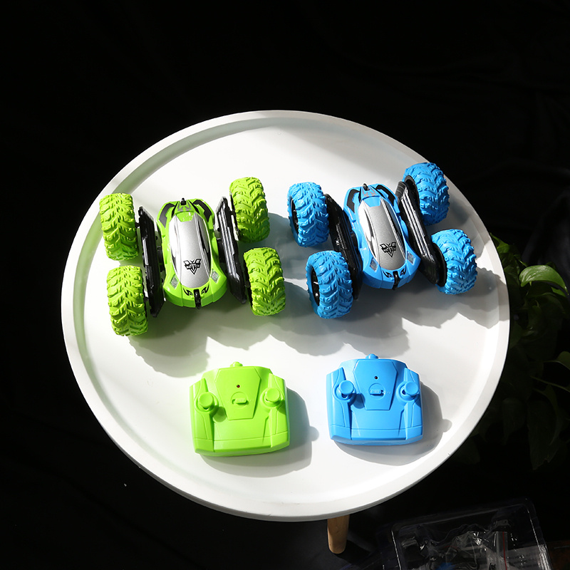 Island nation order 360 ° rotated + 180 ° Roland black tech long sequel to remote control trick-rolling car toy