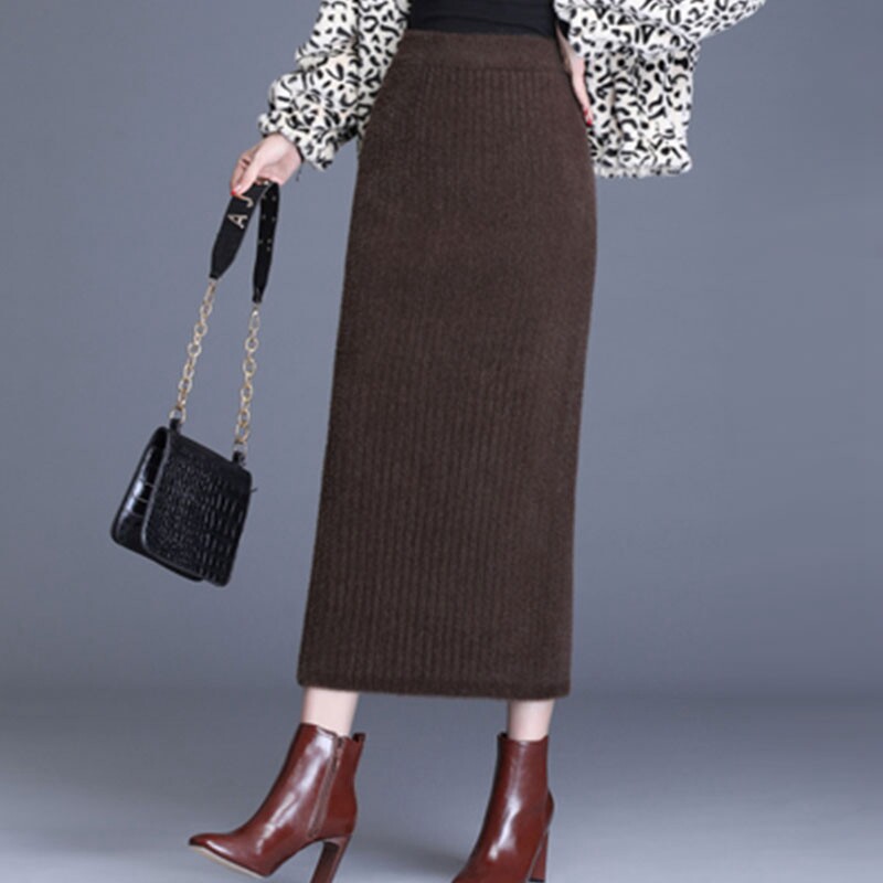 Mink velvet skirt women's 2022 winter high waist thin mid-length version thickened knitted split one-step hip skirt