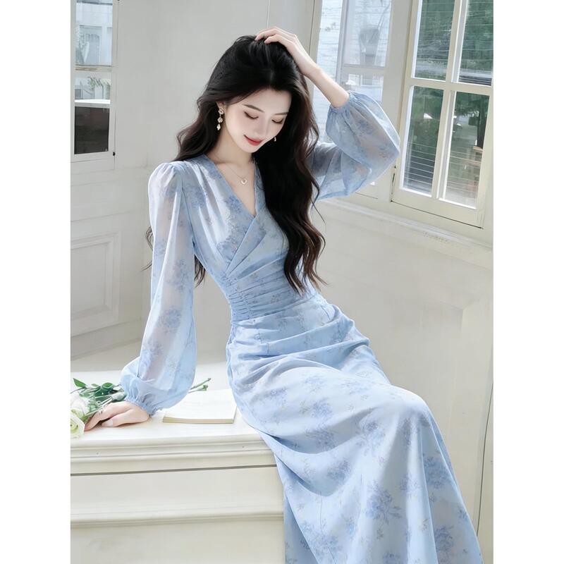 Unique and Beautiful Blue Floral Dress 2026 Spring Light Luxury High-End Seaside Vacation French-Style Waist-Cinching Long Dress