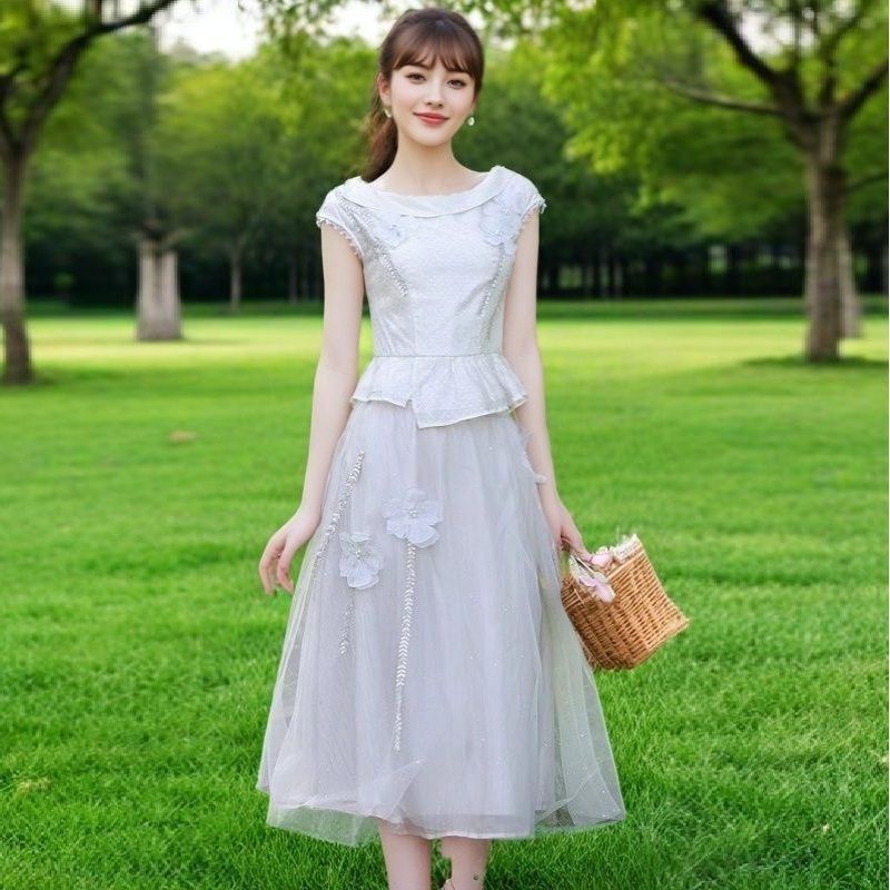 Fireworks Style Set 2026 Summer New Elegant High-End Short-Sleeved Shirt and Mesh Skirt Zhi Fang New Product
