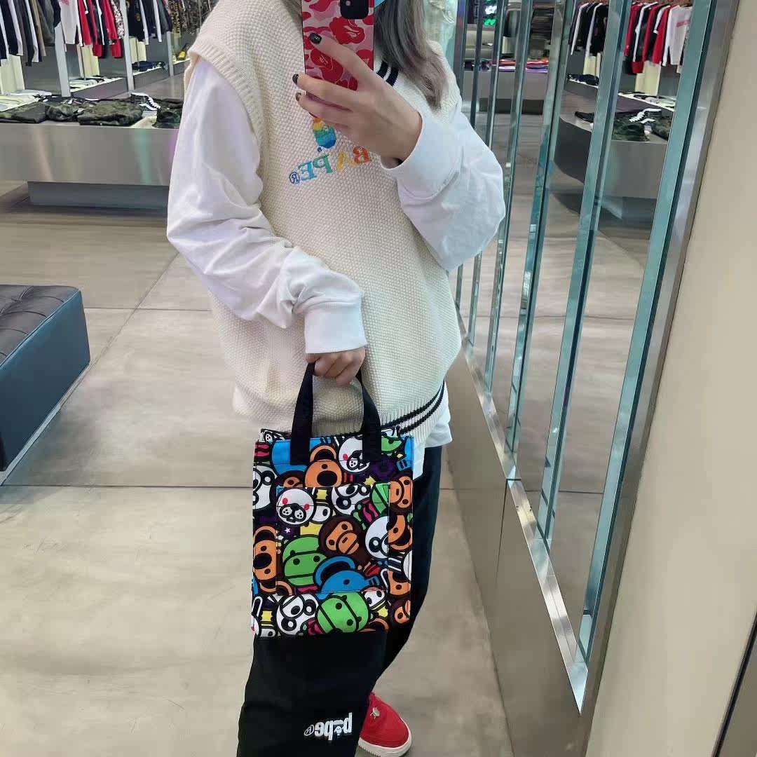it Bape baby milo 21 autumn and winter canvas handbag 4076XXH mainland spot