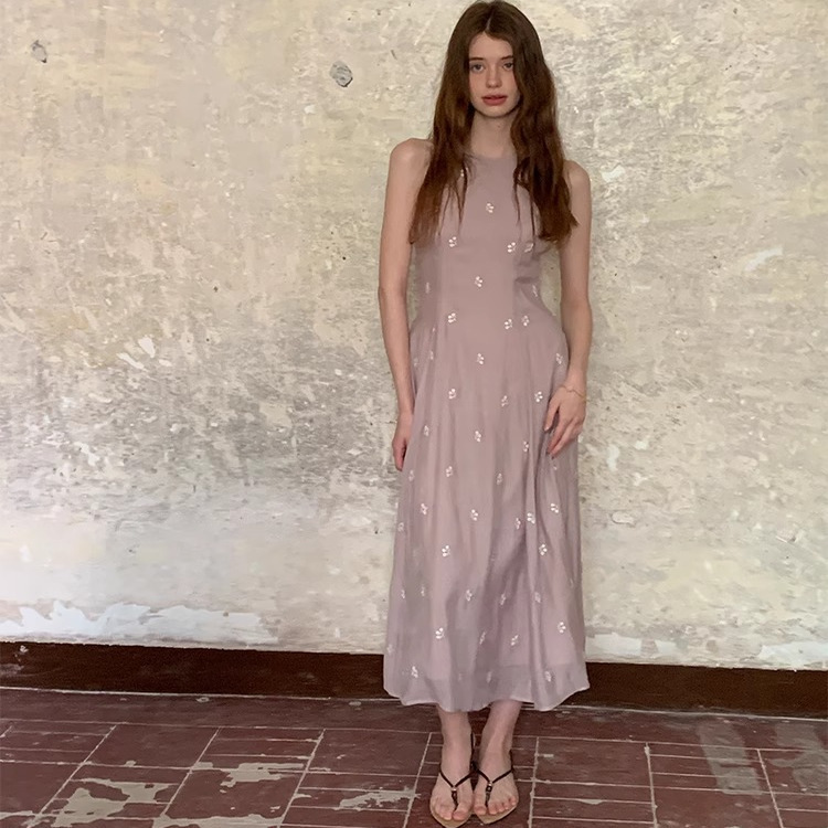 【Zhuy】Embroidered Sleeveless Tulle Dress for Women, Summer Long Dress, Waist-Cinching, Slimming, Round Neck, New Original Design