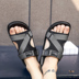 Giày sandal nam thanh niên vải bạt đi giày nam mang một từ kéo dép nam ra giày thời trang kéo dép crocs nam Sandal