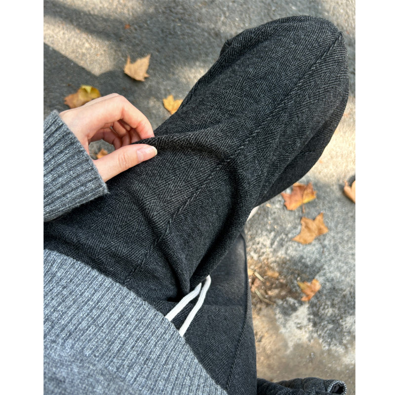 女性のためのベルベットの狭いワイドレッグパンツ 2024 秋と冬の新しいドレープハイウエストウールパンツヘリンボーンストレートパンツ