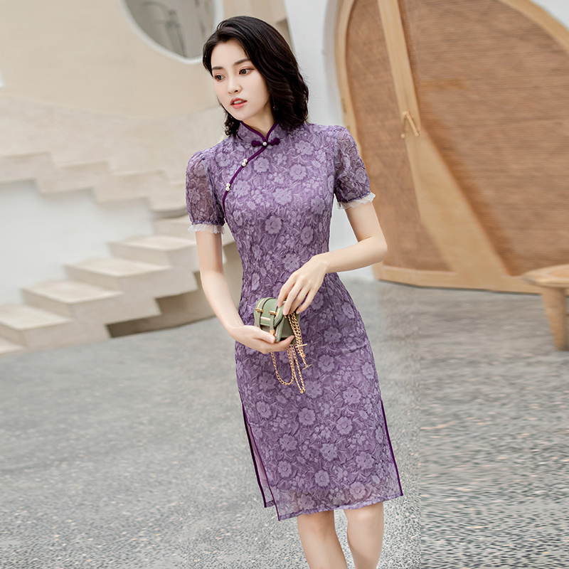 Purple fashionable cheongsam, lace dress, french style, Chinese style Purple fashionable cheongsam, lace dress, french style, Chinese style