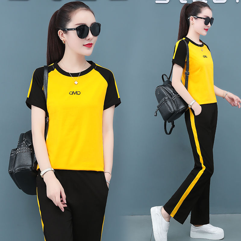 Casual thể thao phù hợp với tay áo ngắn nữ 2020 mùa hè váy xu hướng thời trang mới của Hàn Quốc phiên bản của không khí trắng nới lỏng bộ hai mảnh