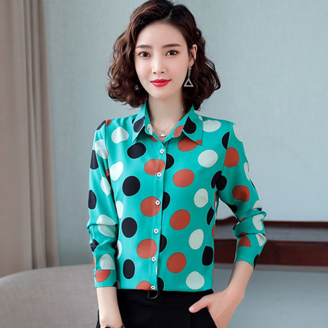 Polka dot chiffon shirt women's long-sleeved 2022 autumn new temperament Korean version of the small shirt all-match retro Western-style shirt inch