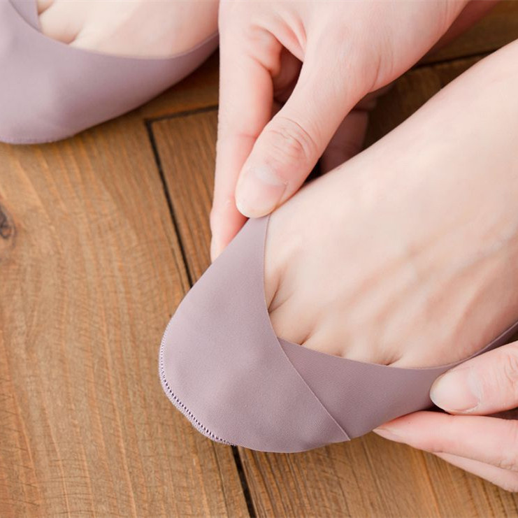 Summer thin section non-slip silicone shallow mouth boat socks invisible socks cross ice silk seamless reinforcement put top broken women's socks cotton bottom