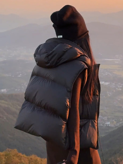 Korean style down vest women's short autumn and winter new top vest loose hooded white duck down vest jacket