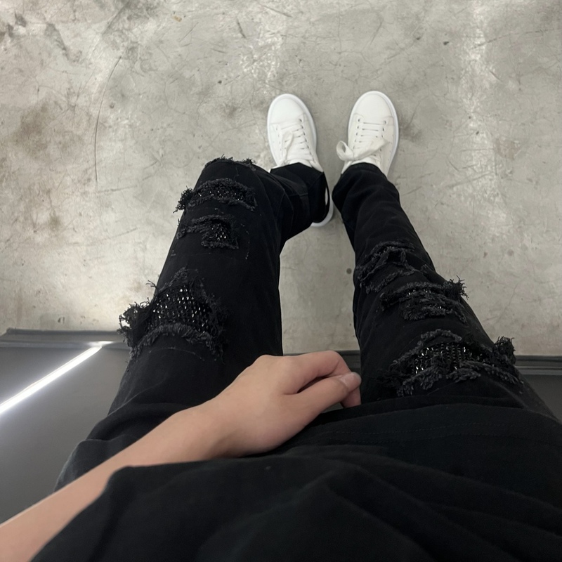 Deer Trendy Deer, a Trendy Young Man from a Wealthy Family, Black Diamond Patch Ripped Fashion Jeans, High Street Style, Unisex