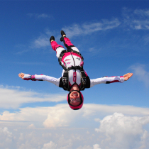 USPA-A level Guangdong Yangjiang skydiving training single person test Chinas domestic high-altitude wing equipment Hainan Zhanzhou