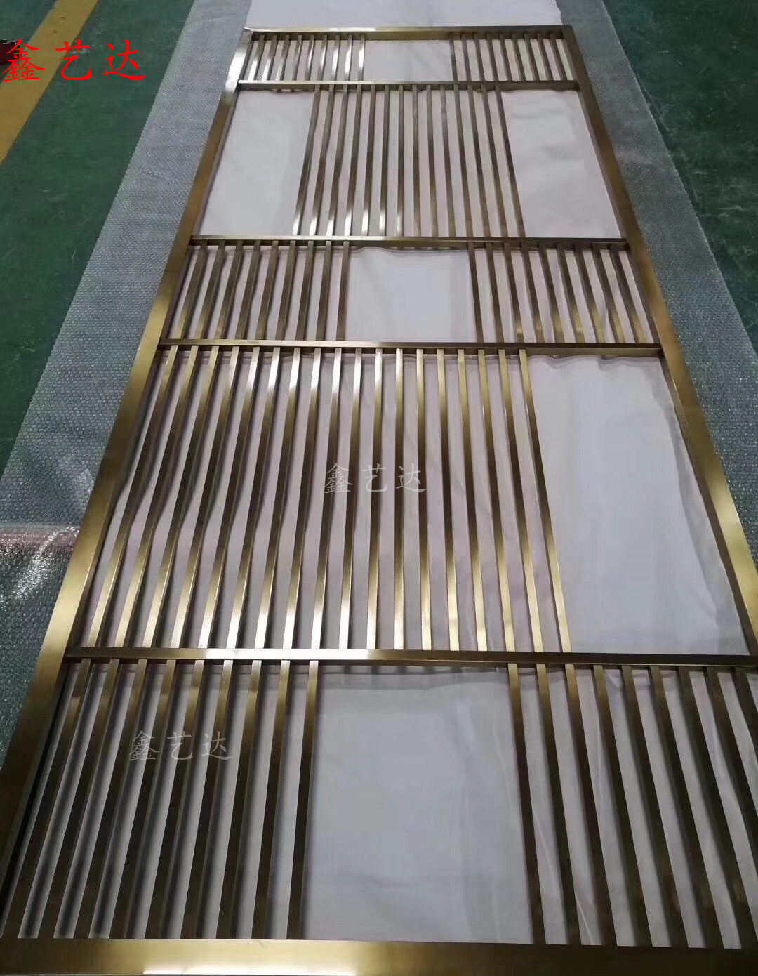 Decorative entrance door partition entrance new Chinese style style design titanium entrance LED stainless steel art glass screen