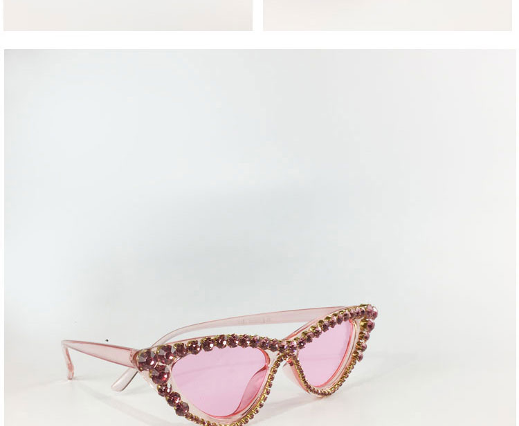 Retro Fashion Inlaid Rhinestone Cat Eye Frame Sunglasses Wholesale Nihaojewelry display picture 6