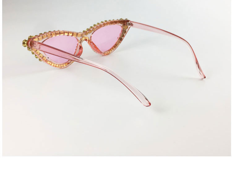 Retro Fashion Inlaid Rhinestone Cat Eye Frame Sunglasses Wholesale Nihaojewelry display picture 9
