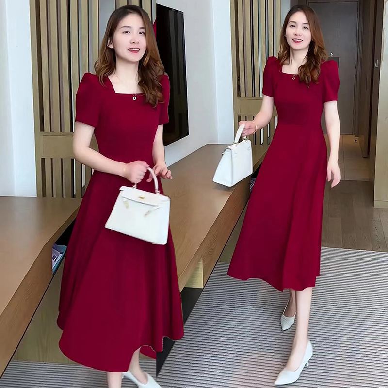 Square-Neck Dress for Women, Summer 2026 New Style, French High-End Feel, Solid Color, Elegant, Age-Reducing, Red Long Dress