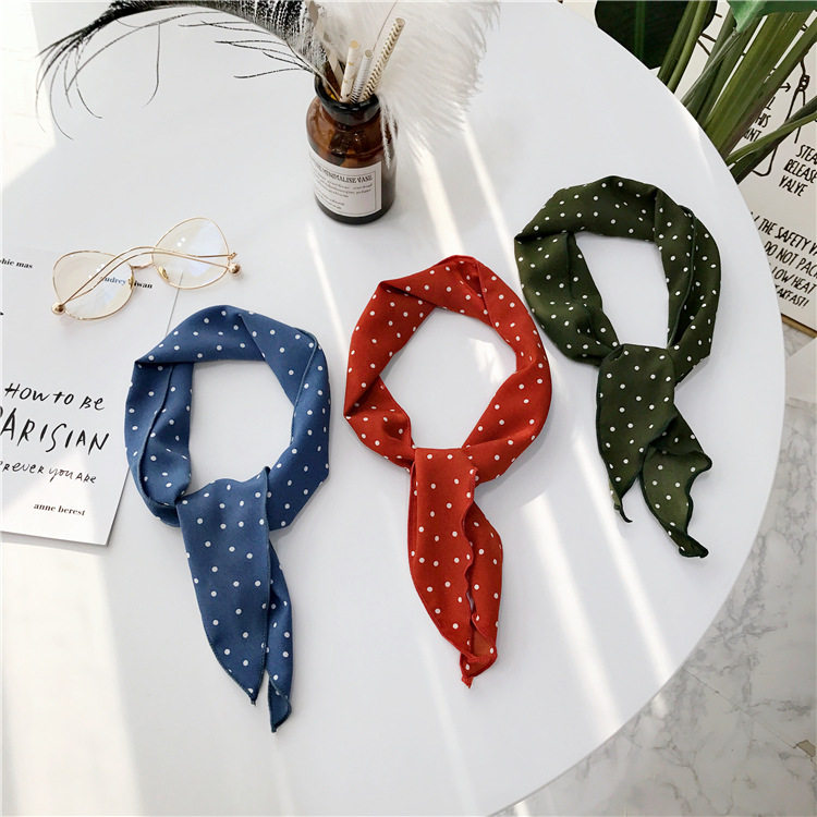 Triangle scarf adult scarf ladies square scarf Korean children triangle scarf parent-child Korean version of the trendy baby small silk scarf autumn and winter