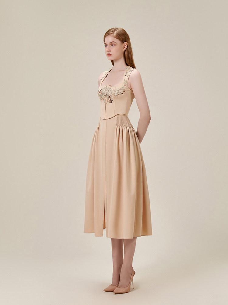 Vietnam Niche Brand LOBBSTER 2022 Summer New Arrival Heart Collar