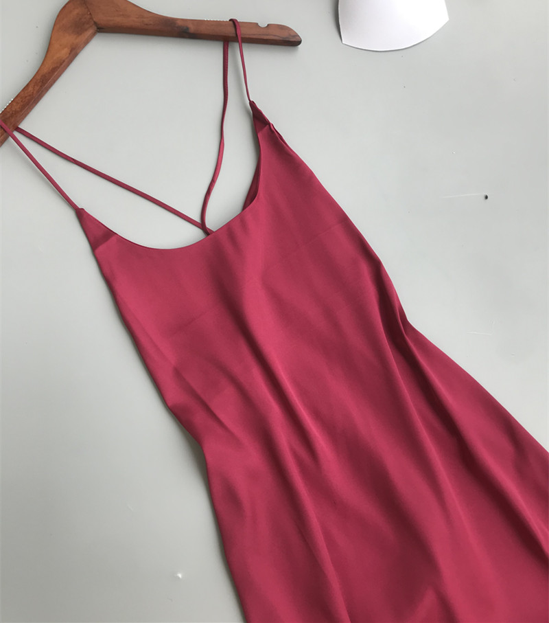Sexy Temptation Sling Nightdress Pyjama Phụ nữ Mùa hè Băng lụa Đơn giản Màu đơn giản V-cổ Kháng cáo Dịch vụ tại nhà đầm đẹp dự tiệc