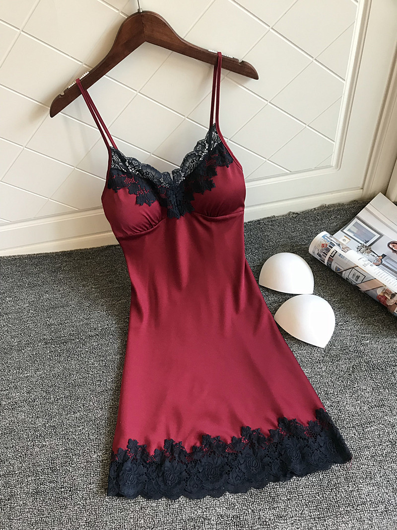 2018 new nightdress nữ mùa hè sexy với ngực pad đồ ngủ ren có thể mặc băng lụa mùa hè ngực nhỏ phần mỏng cám dỗ