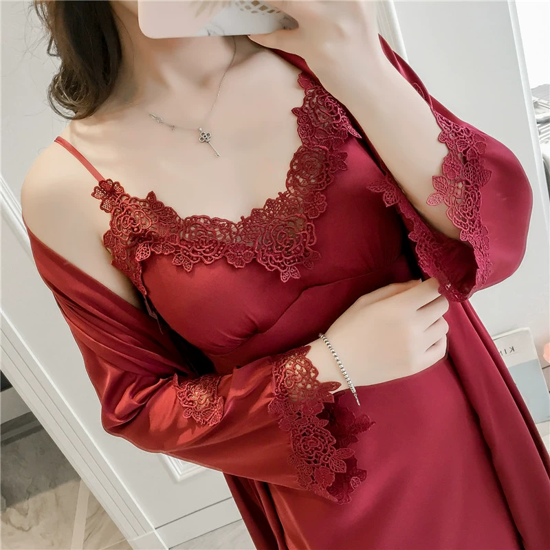 Pyjamas mùa hè của phụ nữ với ngực pad thu thập lụa sexy băng lụa thêu dây đeo nightdress áo choàng dịch vụ nhà hai mảnh áo choàng ngủ