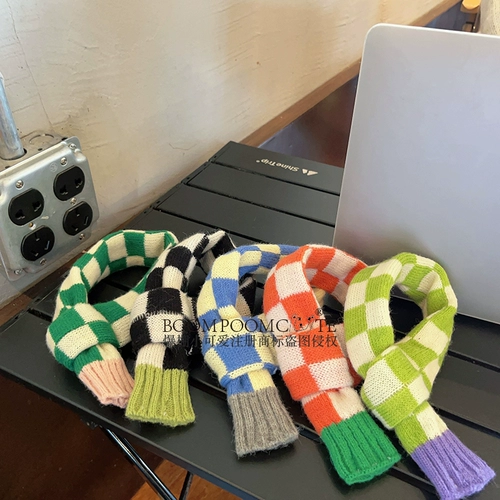 /Взрыв маленький милый/домашний кот теплый сетевая сеть красная шарф собака Bandic Square Grid Multi -Color Malzis