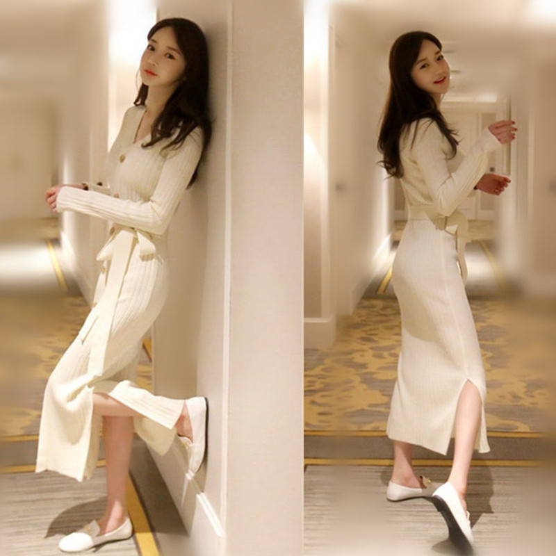 Autumn and winter new Korean version of the long version slim slim split knitted dress French girl sweater hip dress