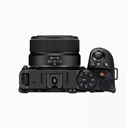 Nikon Z24mmf/1.7DX half-frame fixed focus mirrorless portrait lens