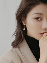 Temperament simple cold wind earrings 2019 new tidal studs shell earrings long imitation pearl earrings female earrings