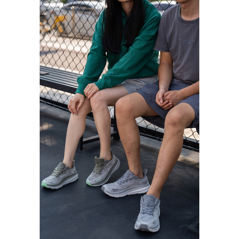 Sacha Running Shoes Clearance Sale, a Century-Old British Brand, Sacha Mesh Thick-Soled Professional Running Shoes, Ultra-Comfortable, Heel Height 4 ㎝