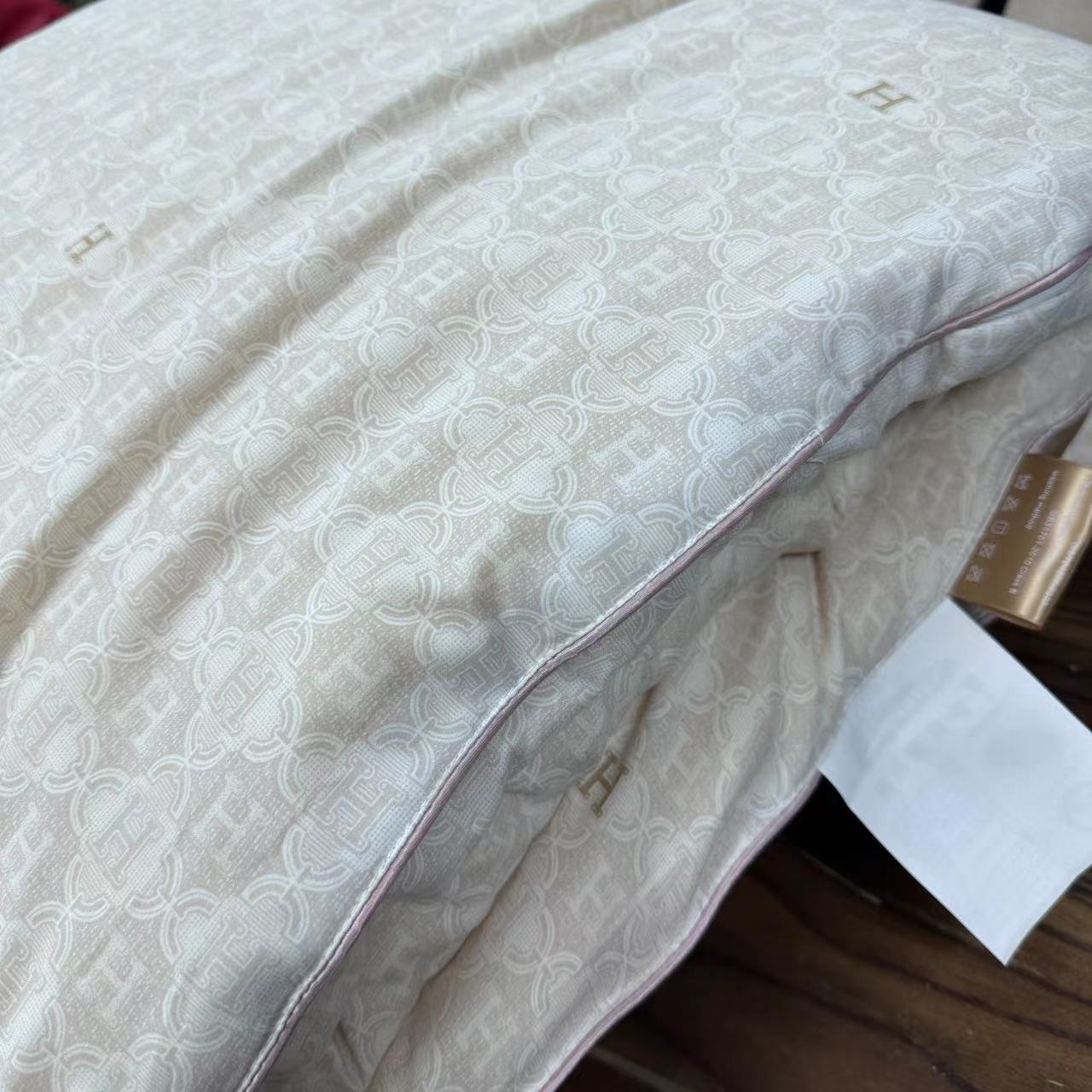 100% mulberry silk gold mulberry silk 2 * 2 3 m spec 4 4 catty gross weight 2 8-3 catty content-Taobao