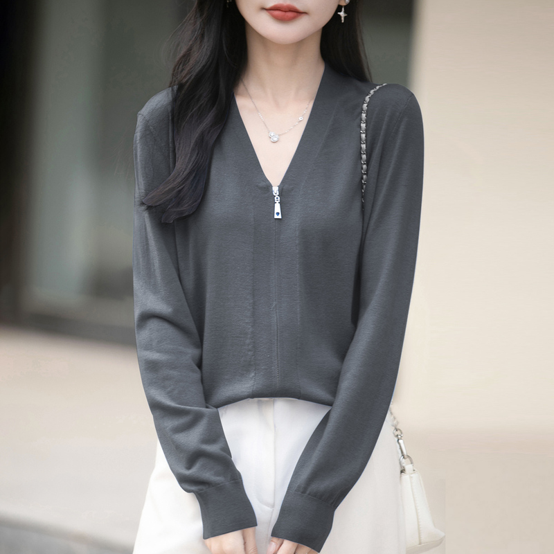 Minimalist Style V-Neck Zippered Knit Cardigan for Women, Long-Sleeve Versatile Sun-Protective Slim-Fit Thin Ice Silk Knit Jacket