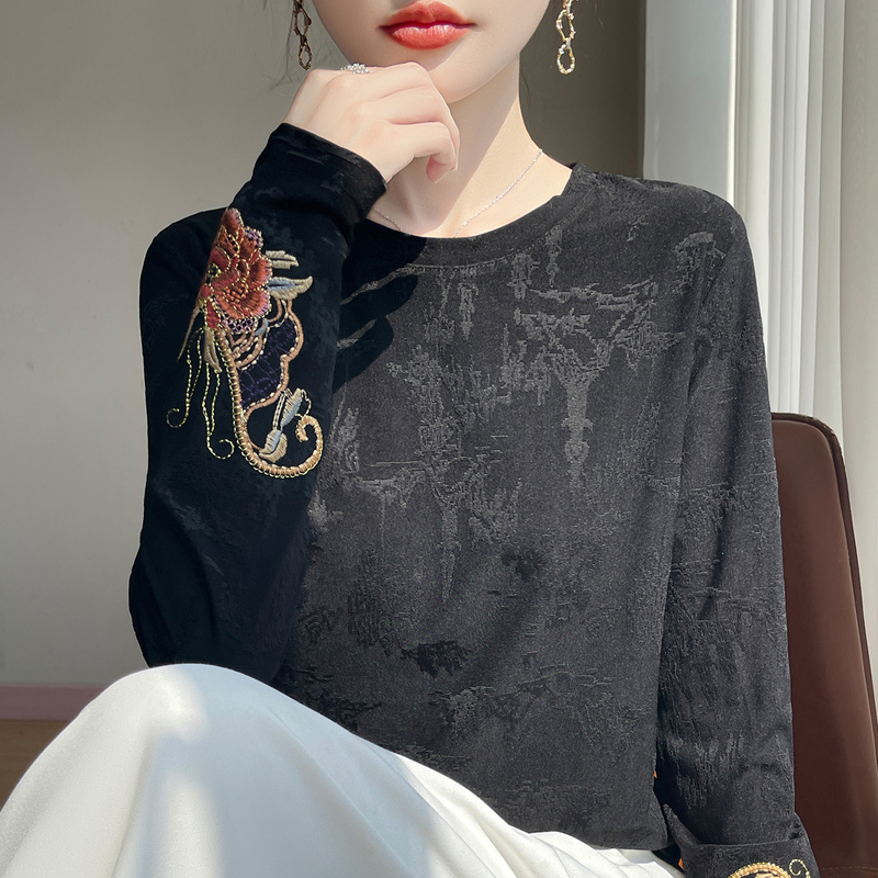 2026 Chinese Style Shirt for Women, Knitted Cotton, New Chinese Style Round Neck Long-Sleeve T-Shirt for Women, Embroidered Cuffs, Jacquard Base Top