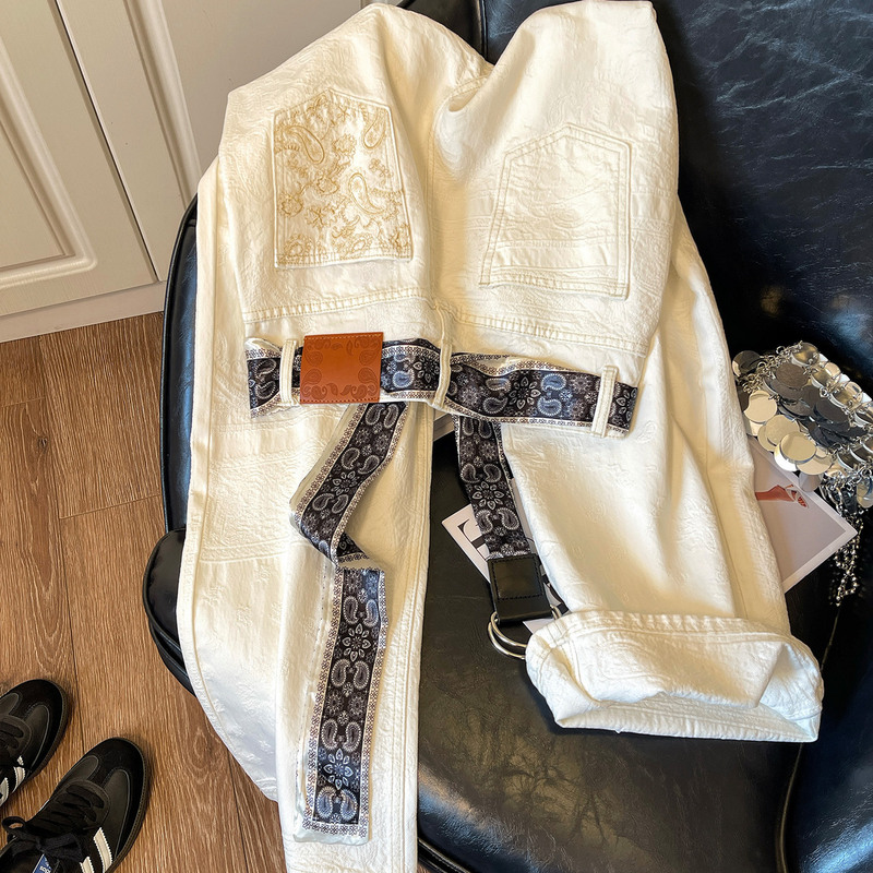 White Chanel-Style Straight-Leg Jeans for Women, Autumn and Winter Vintage Light Luxury Paisley Jacquard Lazy Straight-Leg Floor-Length Wide-Leg Pants White Chanel-Style Straight-Leg Jeans for Women, Autumn and Winter Vintage Light Luxury Paisley Jacquard Lazy Straight-Leg Floor-Length Wide-Leg Pants