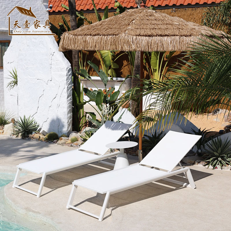 Outdoor Lounge Chair Beach Chair Lounge Bed Swimming Pool Lunch Break Balcony Villa Courtyard Outdoor Waterproof Sun Protection Folding Lounge Chair Bed