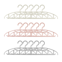 (88VIP) NetEase carefully selects traceless clothes drying racks household clothes hanging plastics colors and styles are sent randomly.