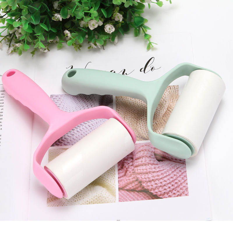 Tearable sticky hair device Dust suction roller brush Hair suction device Sticky ash sticky dust roller to the ball to the hair blowing device Clothes roller brush