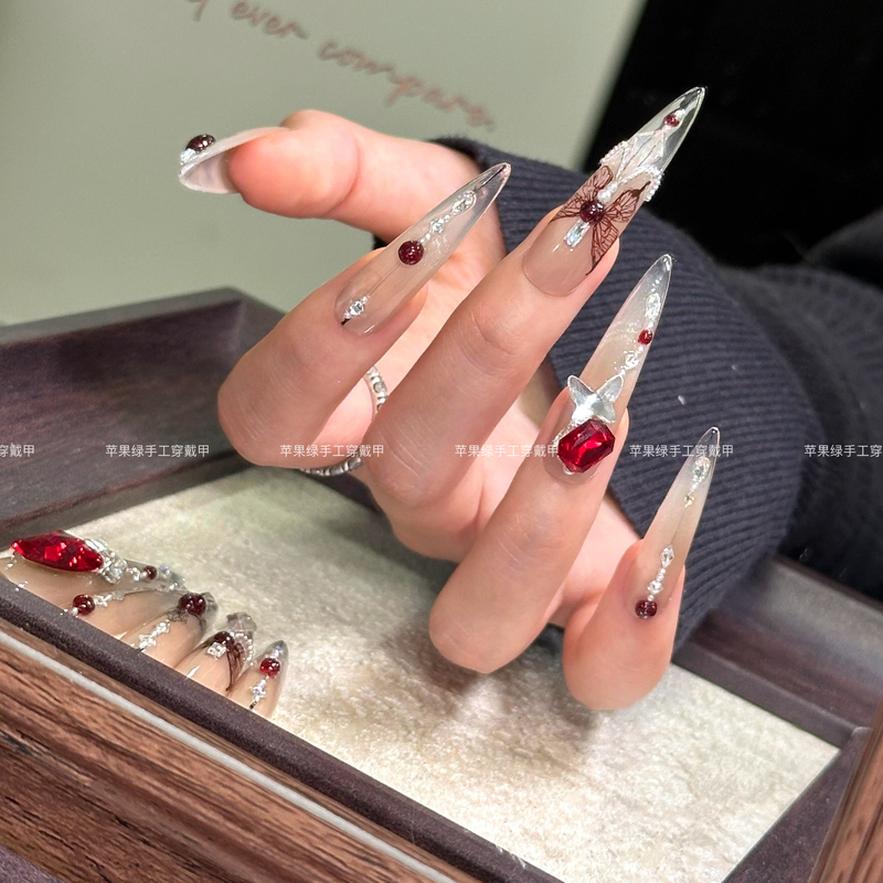 【Snowy Night Walk】Autumn and Winter Style New Year Christmas Gothic Dark Style Wearable Nail Art with Hand-Painted Ruby Nails
