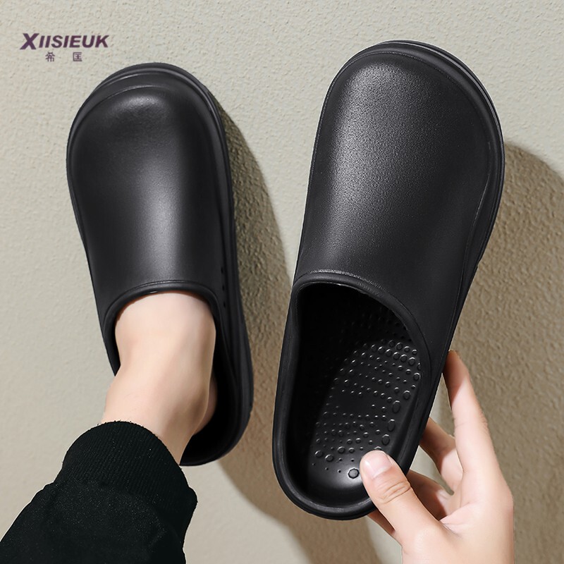 All-Black Kitchen Chef Shoes, Closed-Toe Clogs, Non-Porous, Waterproof, Non-Slip, Stain-Resistant, Surgical Room-Specific Slippers