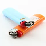 Французский бик утилизация BIC LIGHT SLIM Pure Color Черно -белый пожарный взрыв Колесо колесо Огненное камень J3