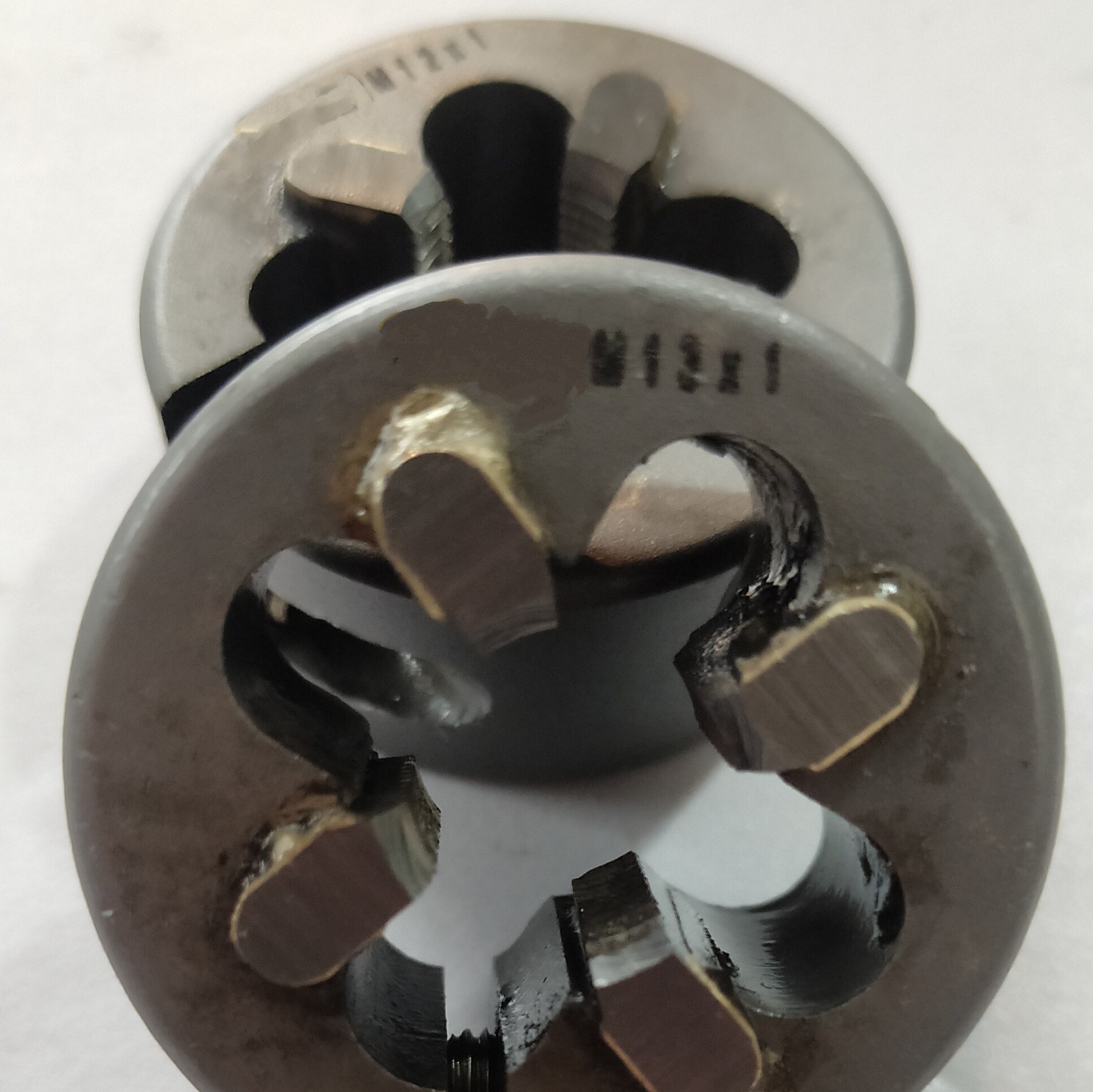 Inlaid carbide tungsten steel plate tooth adjustable M10 * 1 5-M40 * 1 5 threaded non-standard to do