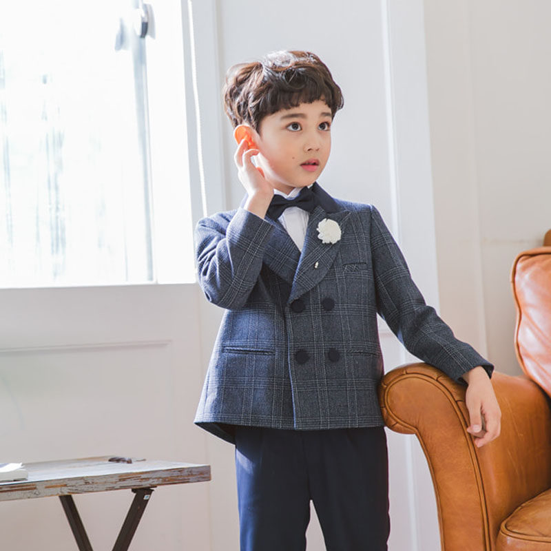 Children's suits suit Three sets of boy gowns CUHK Host Piano Plays Out Boy Handsome-Inron