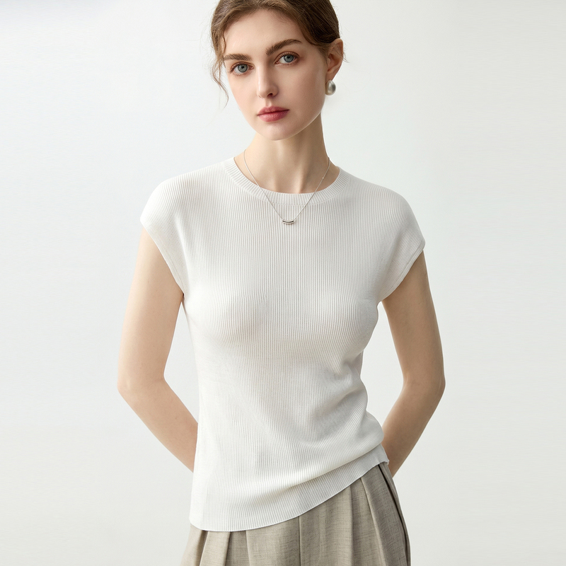Minimalist Style One-Piece Short-Sleeve Knit Top for Women, Round Neck Vest, Thin Pullover Sweater, Fine-Spun Wool Base Layer