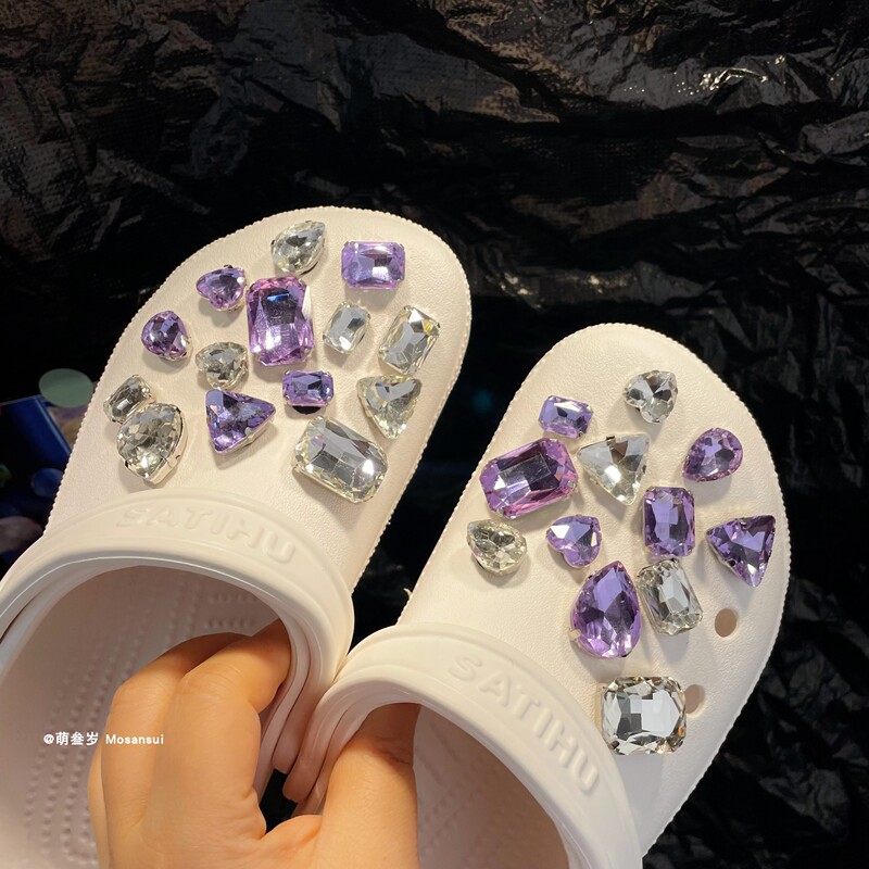 Suitable for Crocs Clogs Accessories, Rhinestone Charms, Detachable Purple Cross Shoe Charms, Slippers for Men and Women