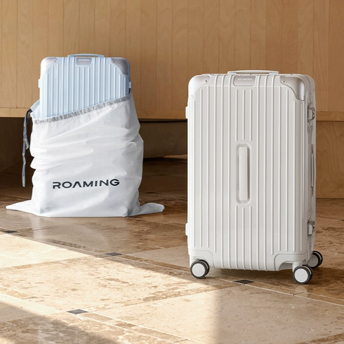 Вместительный и большой чемодан для путешествий подходит для мужчин и женщин