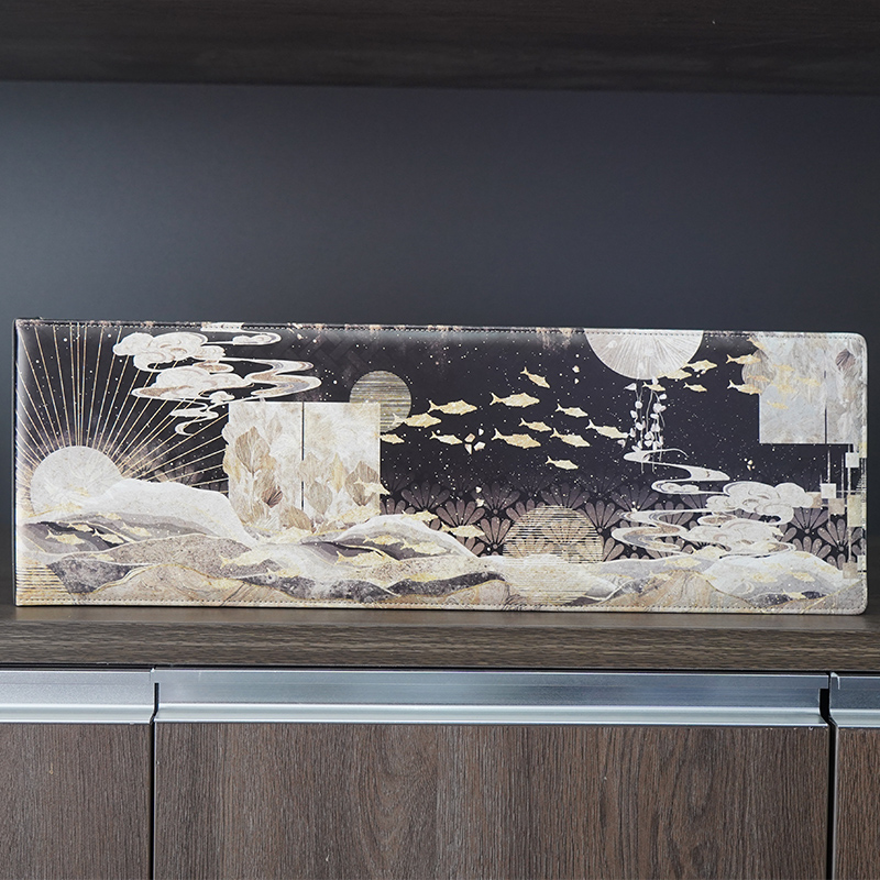 Handle collection surrounding leather folder to include this custom cover