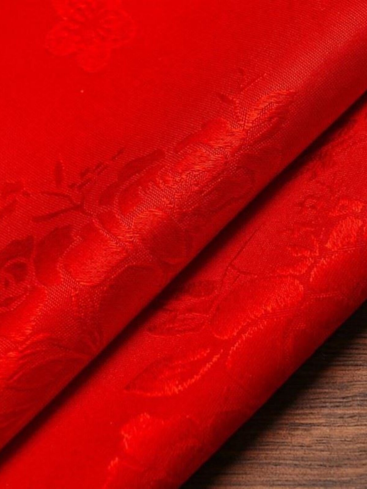 SMALL TOWEL RED HANDKERCHIEF SQUARE SCARF FOR WEDDING 100-DAY BANQUET SQUARE HANDKERCHIEF