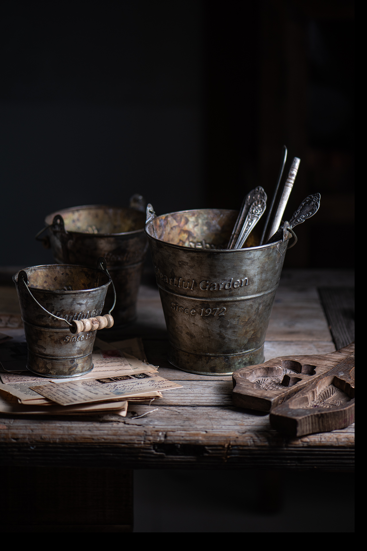 Retro English Iron Art Pot Makes Old Country Photography Tools Multi-flesh Flower Household Decoration